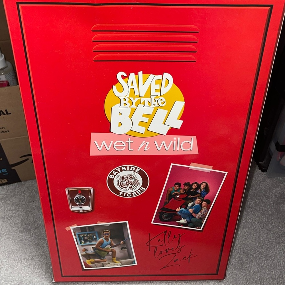 Saved by the bell make up NEVER OPENED